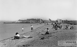 Sandhard with huts and Bridge House