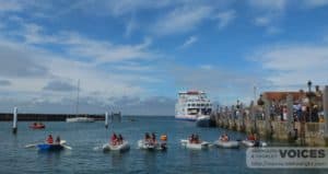 Carnival 2013, Harbour Sports. Girls paired rowing, start